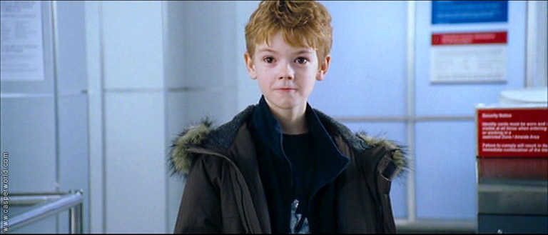 Picture of Thomas Sangster in Love Actually - tsa-love ... Thomas Sangster Love Actually