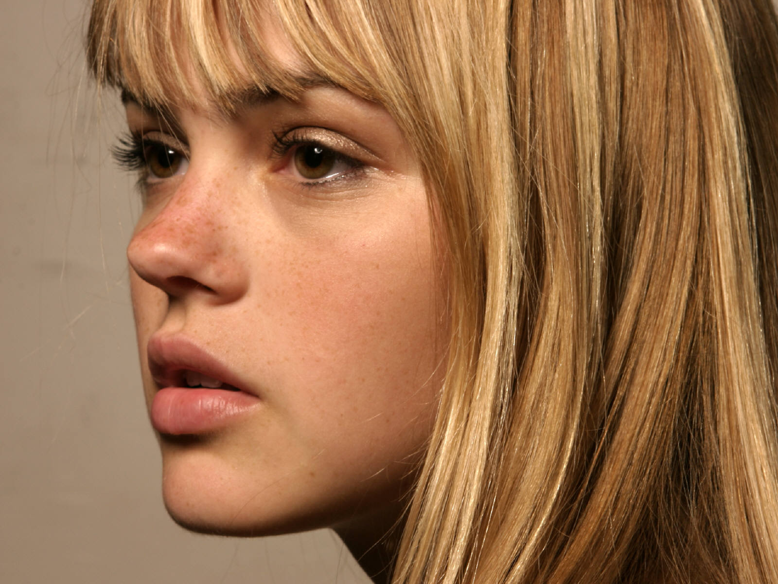 Picture of Aimee Teegarden in General Pictures aimeeteegarden