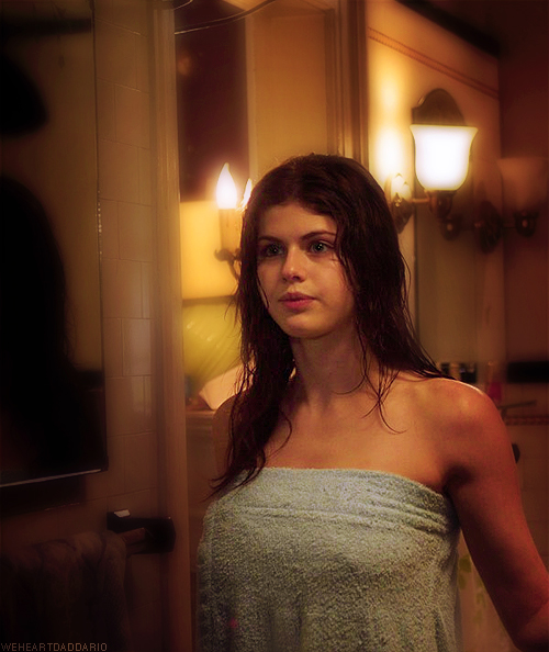 Picture Of Alexandra Daddario In The Attic Alexandra