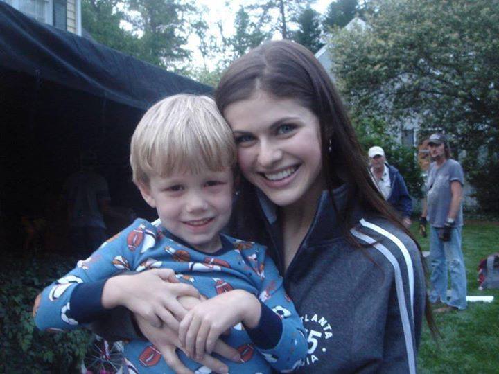 Alexandra Daddario Kids - Artist and world artist news
