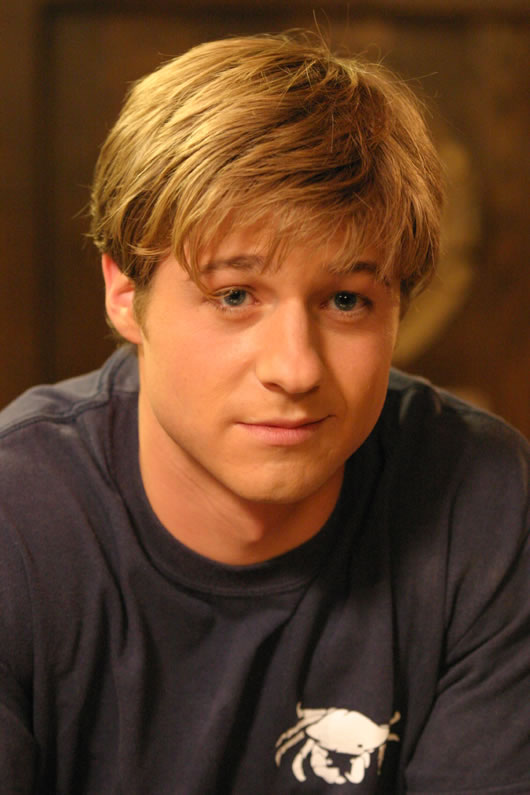 Ben Mckenzie - Beautiful HD Wallpapers