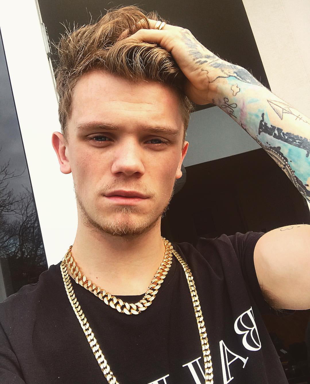 Picture of Charlie Lenehan in General Pictures charlielenehan