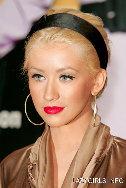 http://www.teenidols4you.com/blink/Actors/christinaaguilera/christinaaguilera_1221592526.jpg