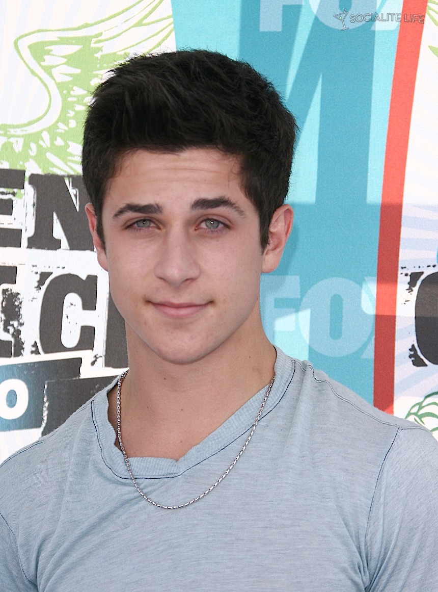 David Henrie - Wallpapers