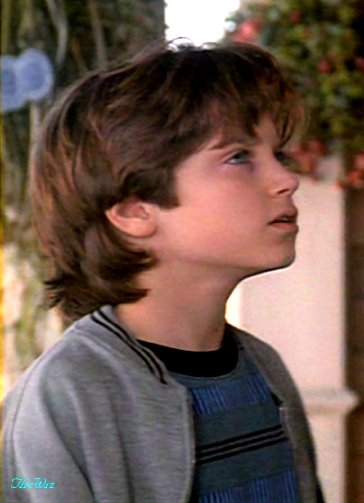 elijah wood young. Elijah Wood in Forever Young