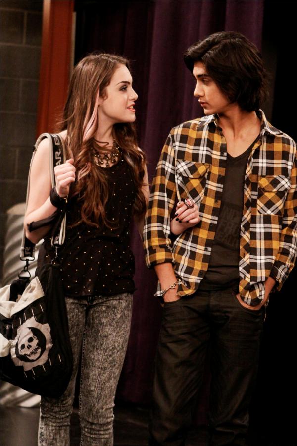 Elizabeth Gillies in Victorious Elizabeth Gillies in Victorious