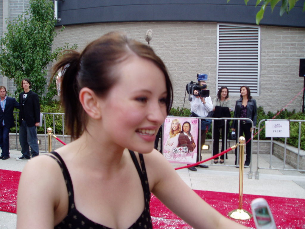 emily_browning_1240030162.jpg