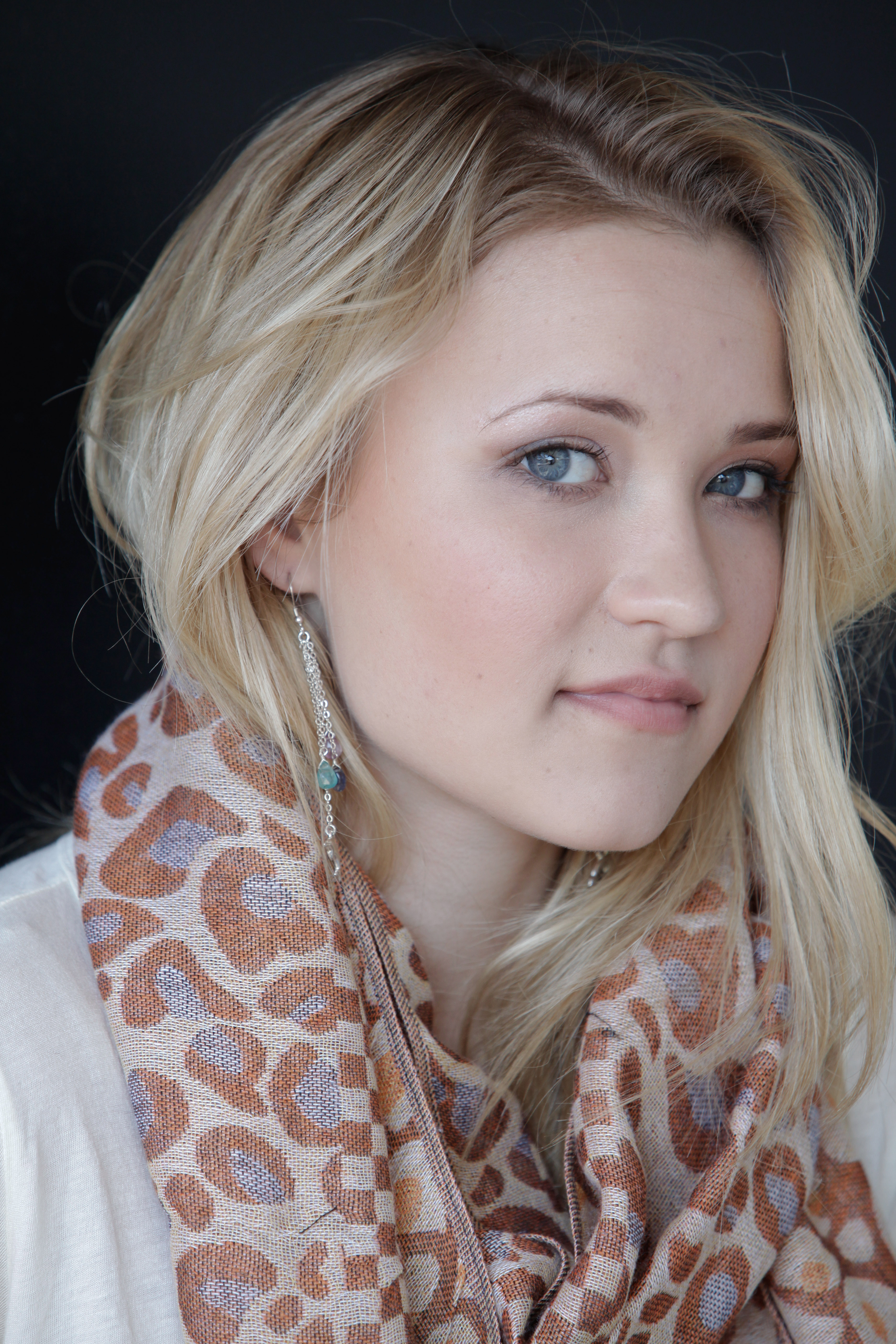 Emily Osment Logo