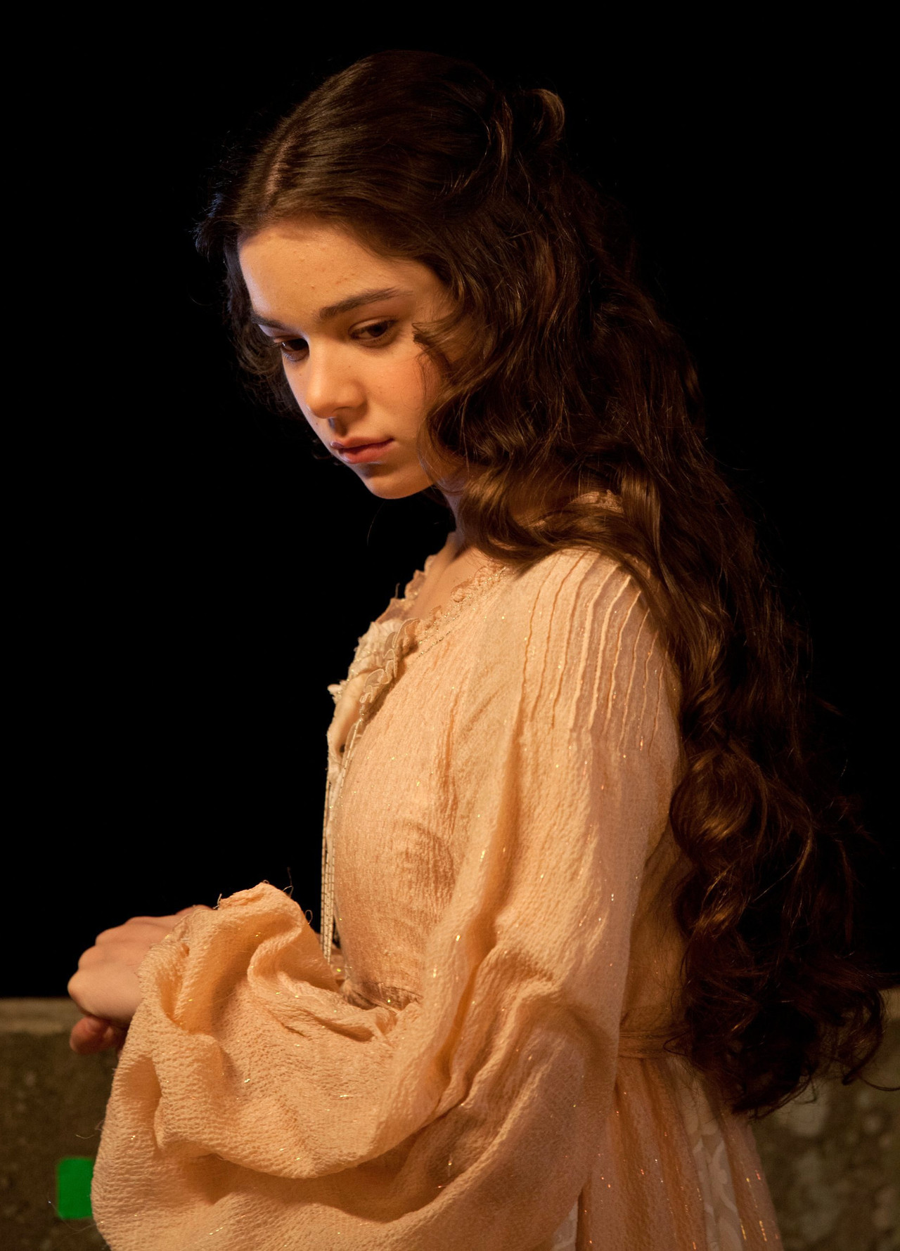 Picture of Hailee Steinfeld in Romeo and Juliet haileesteinfeld