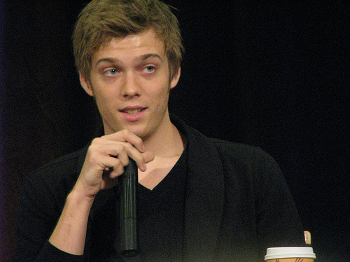 Jake Abel - Wallpaper Actress