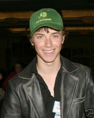 General photo of Jeremy Sumpter