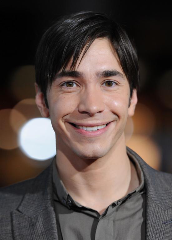 http://www.teenidols4you.com/blink/Actors/justin_long/justin_long_1269139857.jpg