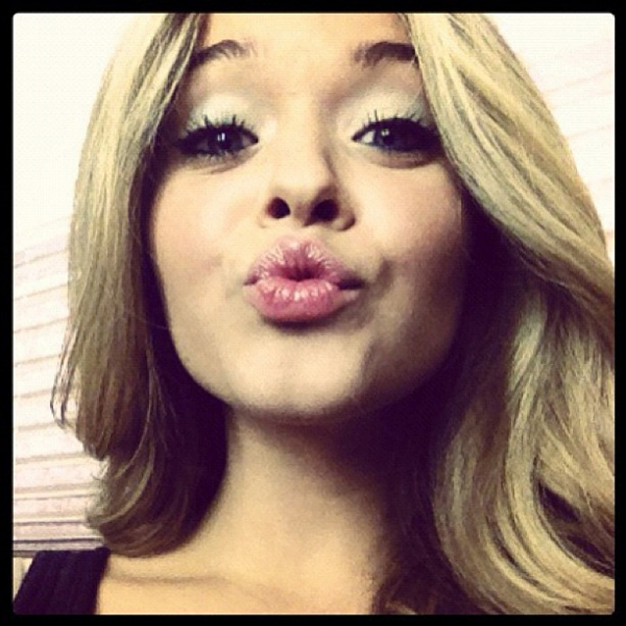 http://www.teenidols4you.com/blink/Actors/sashapieterse/sasha-pieterse-1338492701.jpg