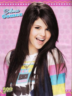 http://www.teenidols4you.com/blink/Actors/selena_gomez/selena_gomez_1208561566.jpg