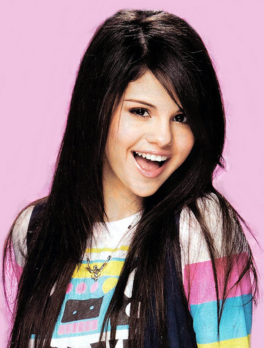 http://www.teenidols4you.com/blink/Actors/selena_gomez/selena_gomez_1217703212.jpg