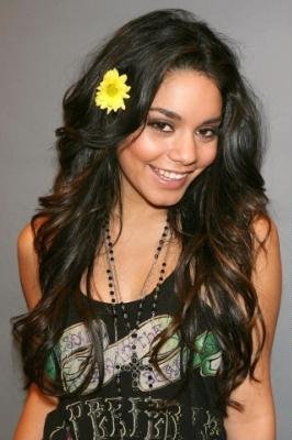 http://www.teenidols4you.com/blink/Actors/vanessa_anne_hudgens/TI4U_u1148934436.jpg