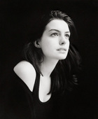 Anne Hathaway : anne-hathaway-1378835147.jpg