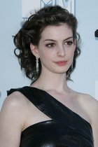 Anne Hathaway : anne_hathaway_1217562011.jpg