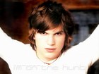 Ashton Kutcher : TI4U_u1143591243.jpg