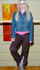 Avril Lavigne : TI4U_u1138320466.jpg