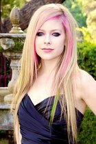 Avril Lavigne : avril-lavigne-1312675004.jpg
