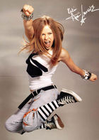 Avril Lavigne : avril-lavigne-1314900756.jpg