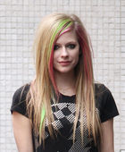 Avril Lavigne : avril-lavigne-1316112609.jpg