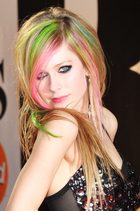Avril Lavigne : avril-lavigne-1316476559.jpg