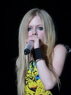 Avril Lavigne : avril-lavigne-1317143665.jpg