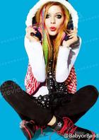 Avril Lavigne : avril-lavigne-1317481719.jpg