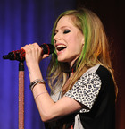 Avril Lavigne : avril-lavigne-1319218699.jpg