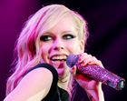 Avril Lavigne : avril-lavigne-1322435819.jpg
