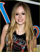 Avril Lavigne : avril-lavigne-1323630187.jpg