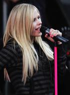 Avril Lavigne : avril-lavigne-1324440634.jpg