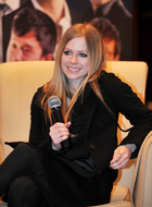 Avril Lavigne : avril-lavigne-1325613293.jpg