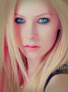 Avril Lavigne : avril-lavigne-1328659394.jpg