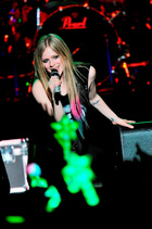 Avril Lavigne : avril-lavigne-1328727801.jpg