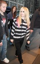 Avril Lavigne : avril-lavigne-1328829945.jpg