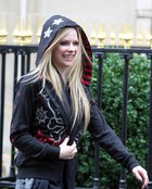 Avril Lavigne : avril-lavigne-1331052624.jpg