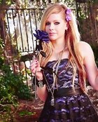 Avril Lavigne : avril-lavigne-1336255176.jpg