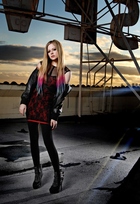 Avril Lavigne : avril-lavigne-1358878641.jpg
