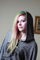 Avril Lavigne : avril-lavigne-1362506346.jpg