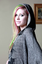 Avril Lavigne : avril-lavigne-1362544635.jpg