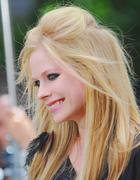 Avril Lavigne : avril-lavigne-1362596178.jpg