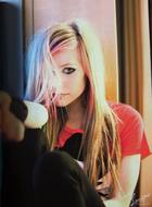 Avril Lavigne : avril-lavigne-1362793379.jpg