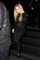 Avril Lavigne : avril-lavigne-1362810459.jpg