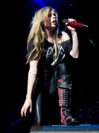Avril Lavigne : avril-lavigne-1362810482.jpg