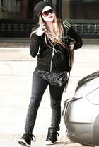 Avril Lavigne : avril-lavigne-1364232865.jpg