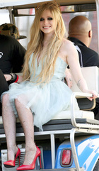 Avril Lavigne : avril-lavigne-1365527133.jpg