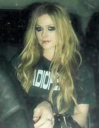 Avril Lavigne : avril-lavigne-1366500268.jpg